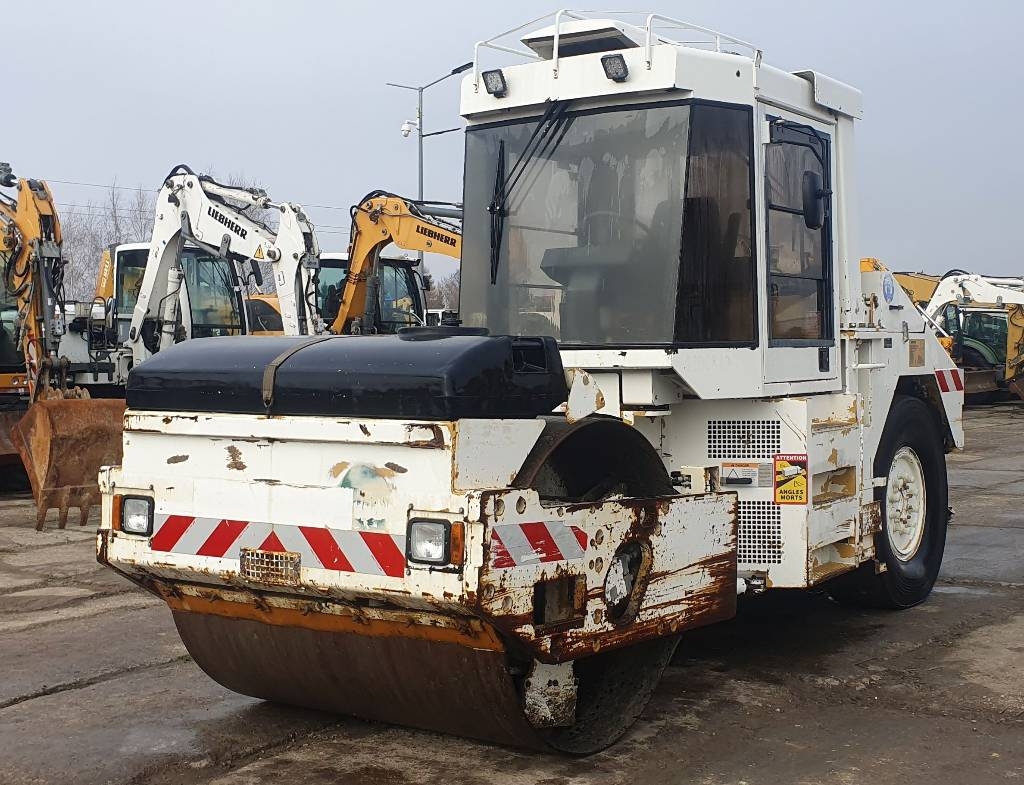 CAT CB 535 B