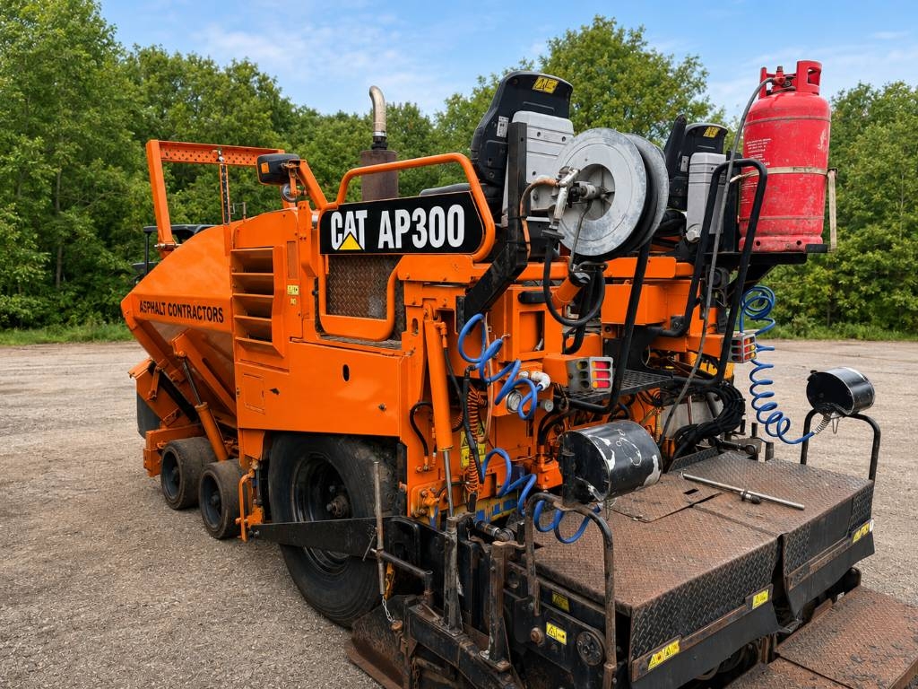 CAT AP300