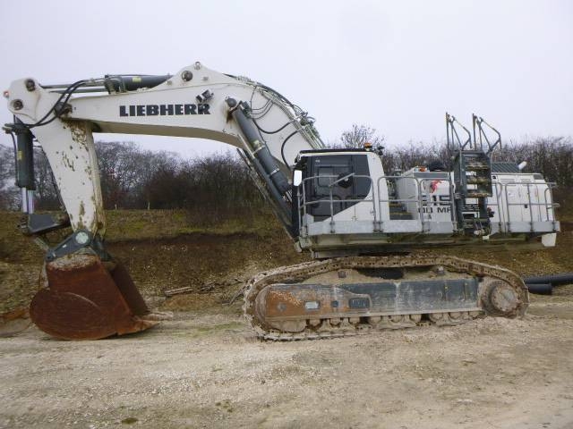 Liebherr R 9150 B