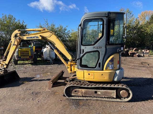 Mini-pelle Komatsu PC 27 MR-2 — occasion 2006, 4 414 h