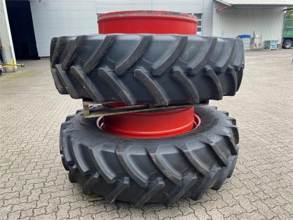 SATZ CEAT ZWILLINGSRÄDER 520/85R46