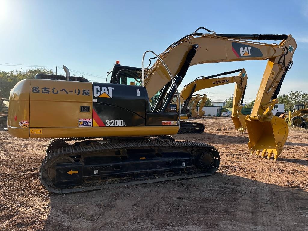 CAT 320 D L