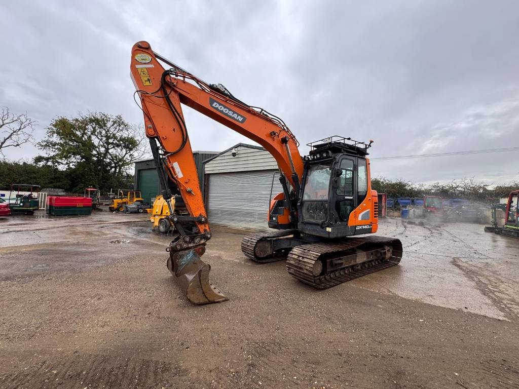 Pelle sur chenilles Doosan DX140LCR-5 — occasion 2020, 4 690 h