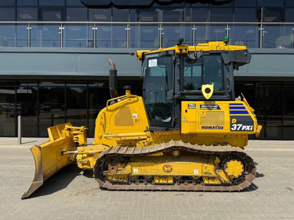 Komatsu D37PXi-24
