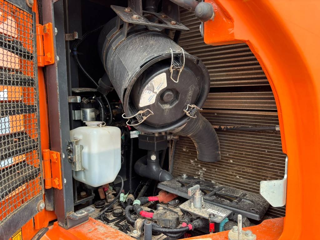 Doosan DX 140 LCR-5/ Kallistuva kauha, Pienet tunnit kuva 11