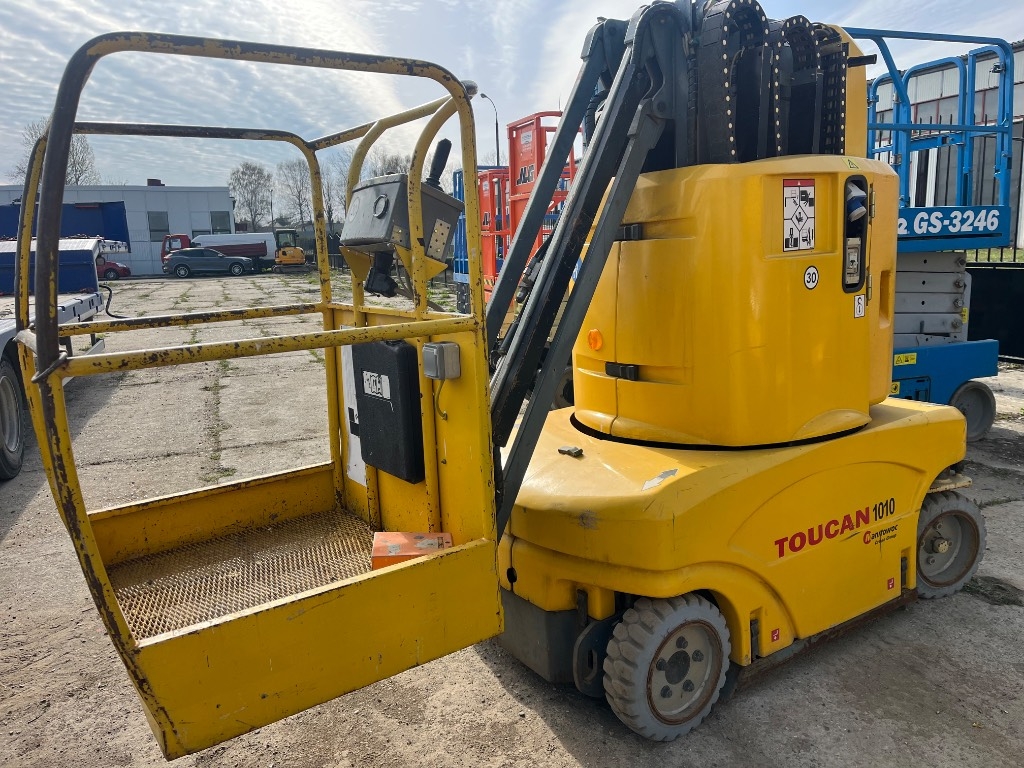 JLG Toucan 1010