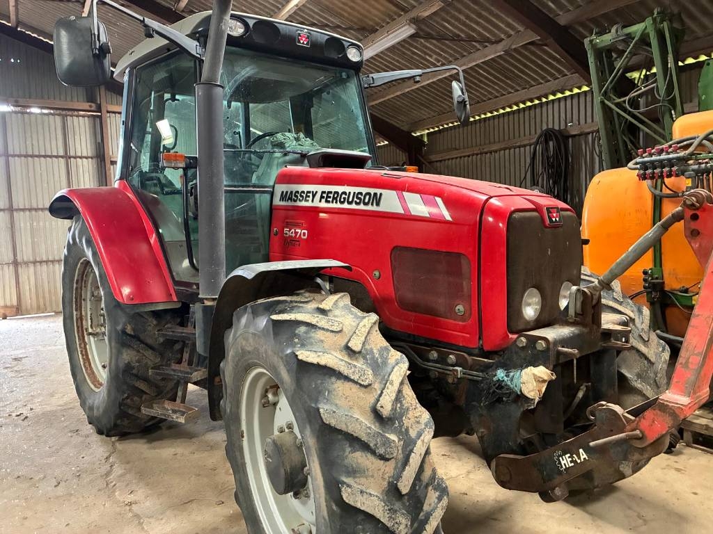 Massey Ferguson 5470