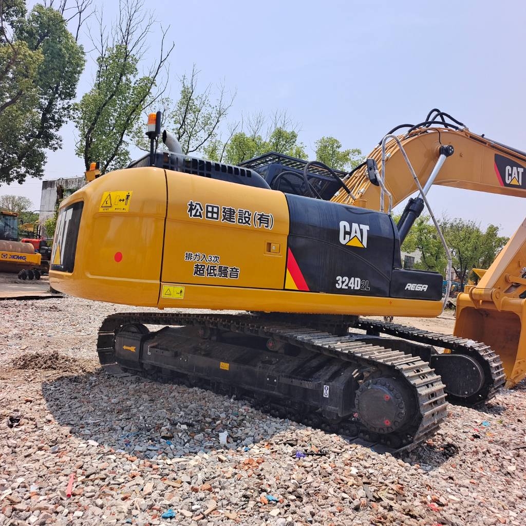 CAT 324 D L - 28th Anniversary Promotion Price