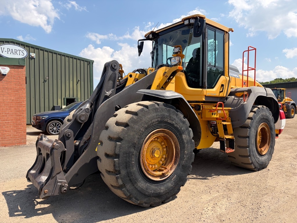 Volvo L110H 19