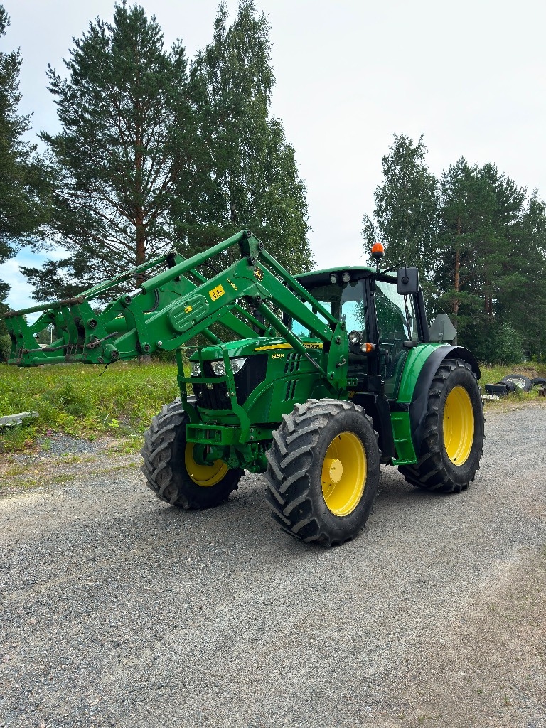 John Deere 6125 M