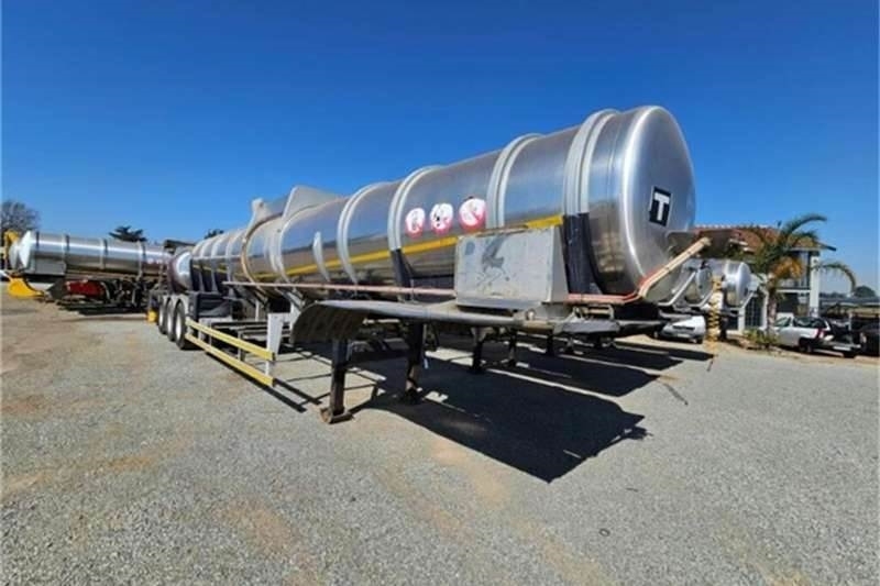 Tank Clinic AFM ACID TANKER SEMI