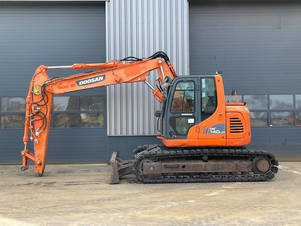 Pelle sur chenilles Doosan DX140LCR-3 — occasion 2014, 4 500 h