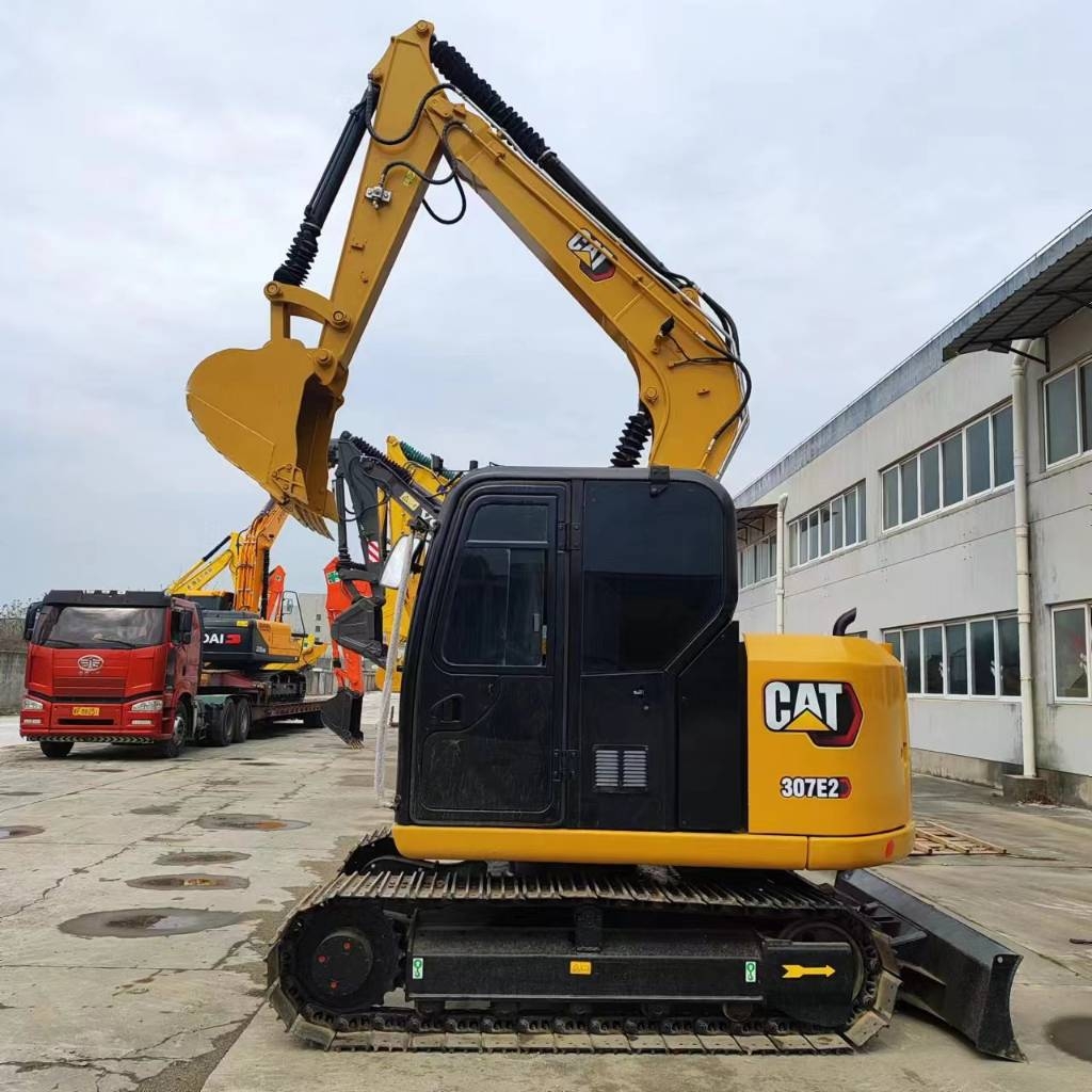 Mini-pelle Caterpillar 307E2 — occasion 2023, 500 h