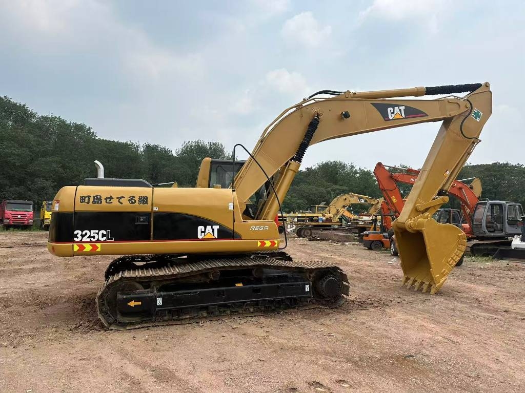 Pelle sur chenilles Caterpillar 325CL — occasion 2019