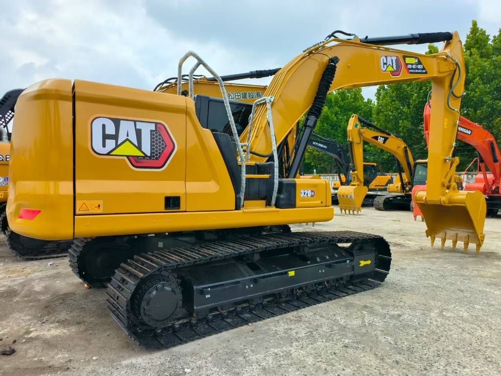 Mini-pelle Caterpillar 320 GC — occasion 2024, 1 219 h