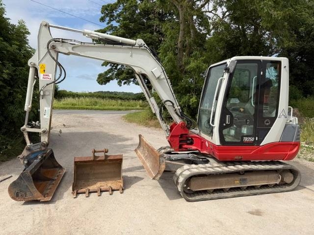 Takeuchi TB 250