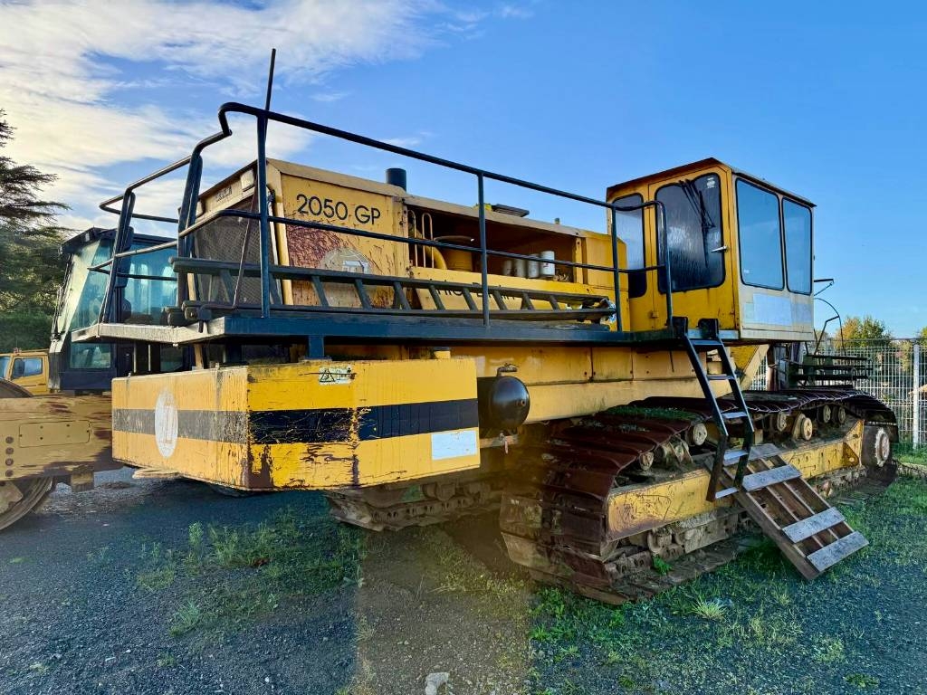CAT GP2050