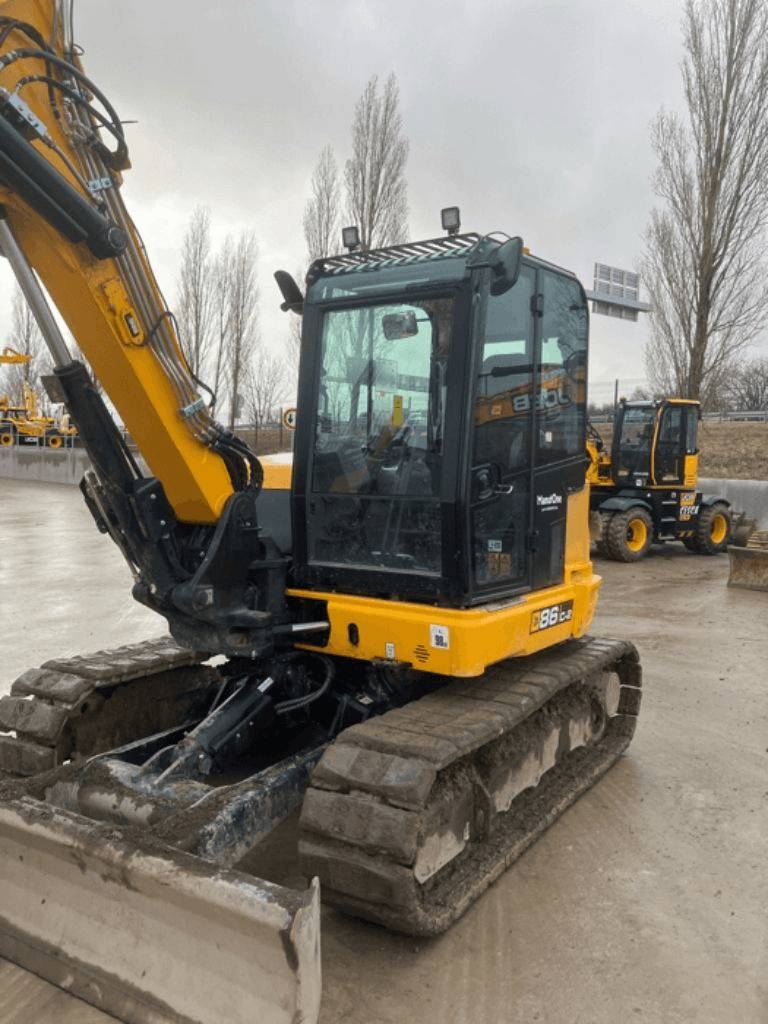 JCB 86 C-2