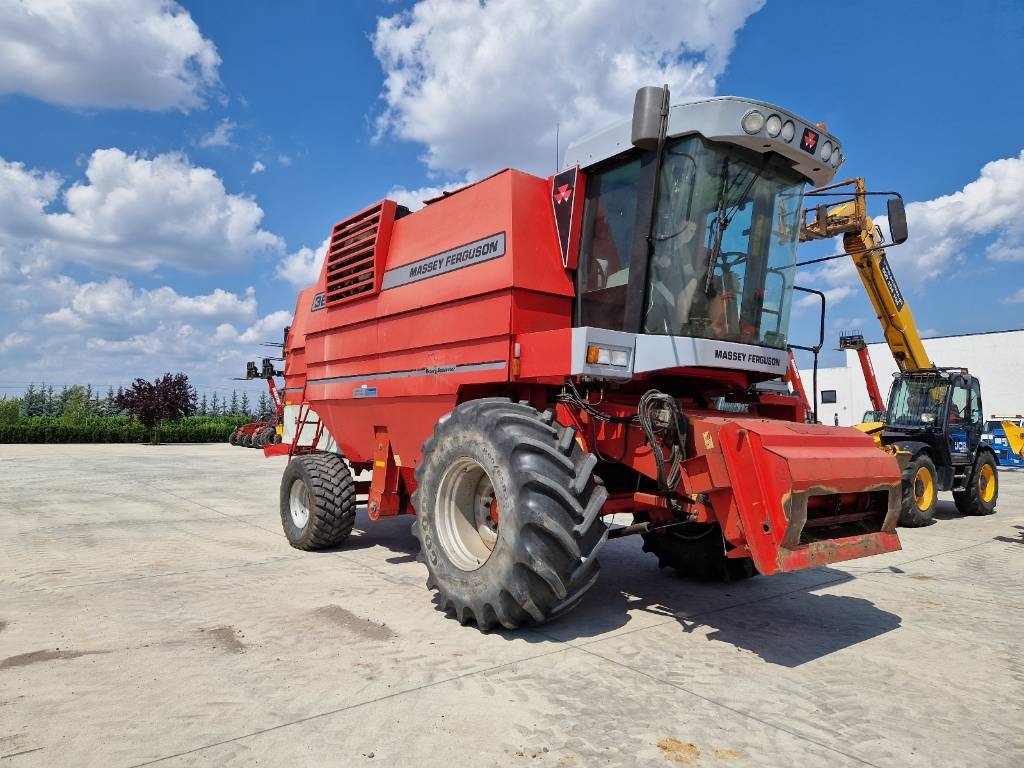 Massey Ferguson MF 36 P600 Claas New Holland