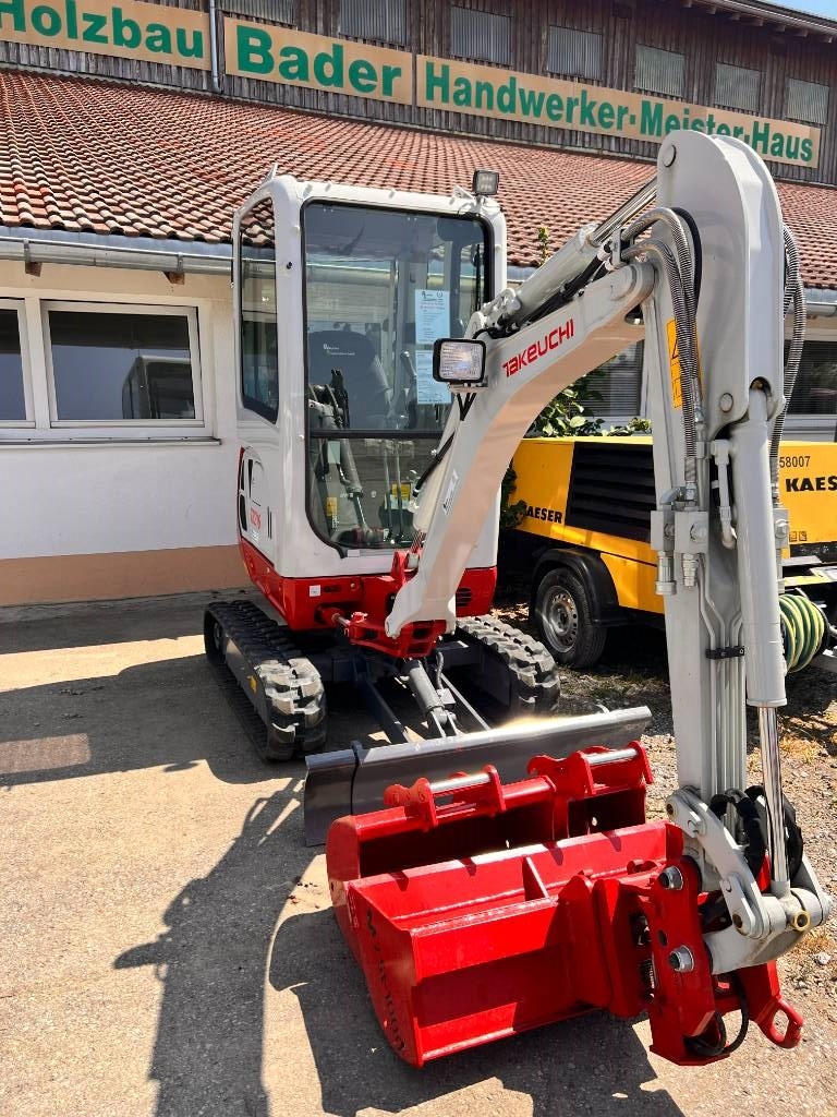 Mini-pelle Takeuchi TB 216 A — occasion 2025