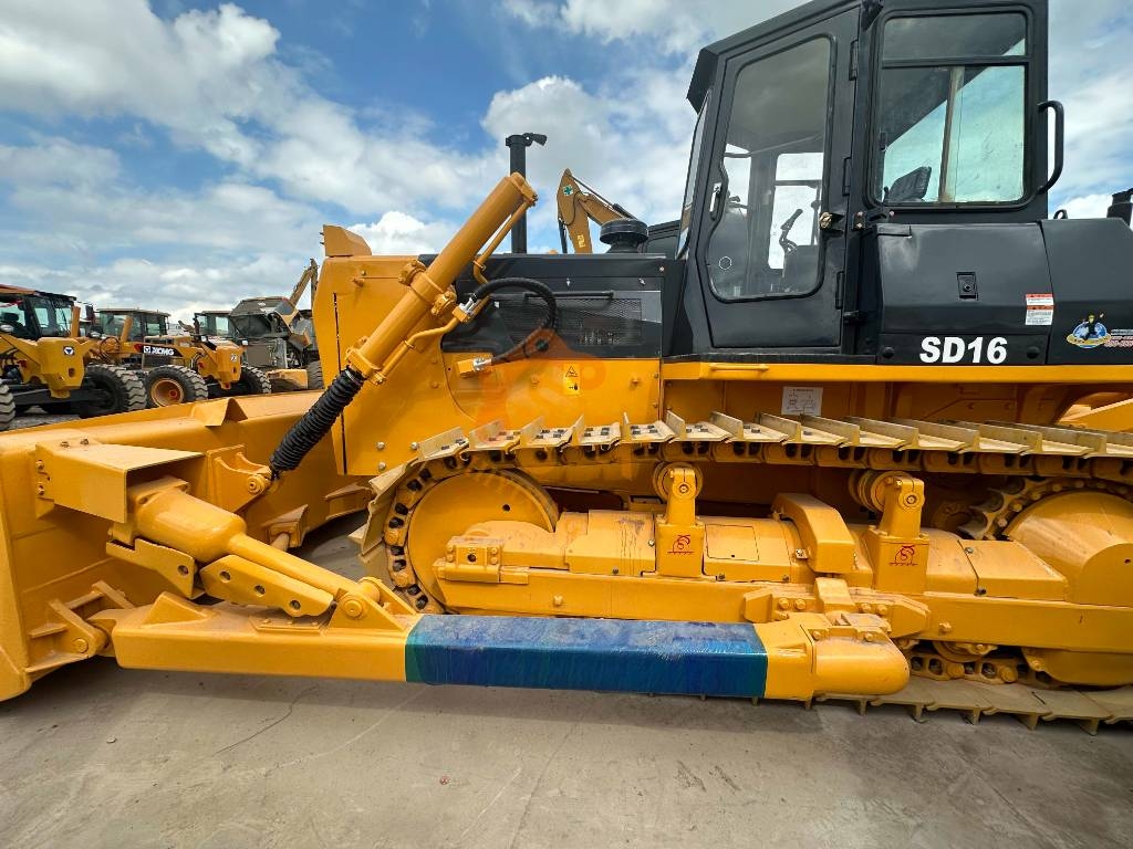 Bulldozer Shantui SD 16 — occasion 2023, 538 h