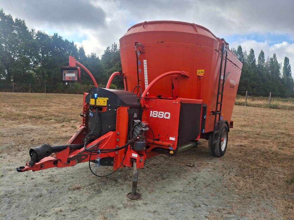 Kuhn 1880