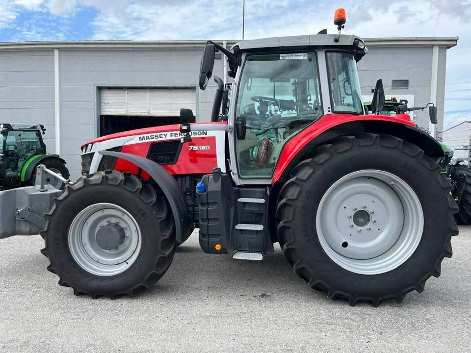 Massey Ferguson 7S.180 Dyna-6/Frontlyft 3.2t/Demo