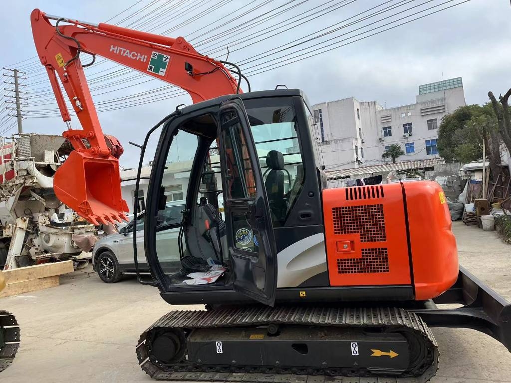 Hitachi ZX 70
