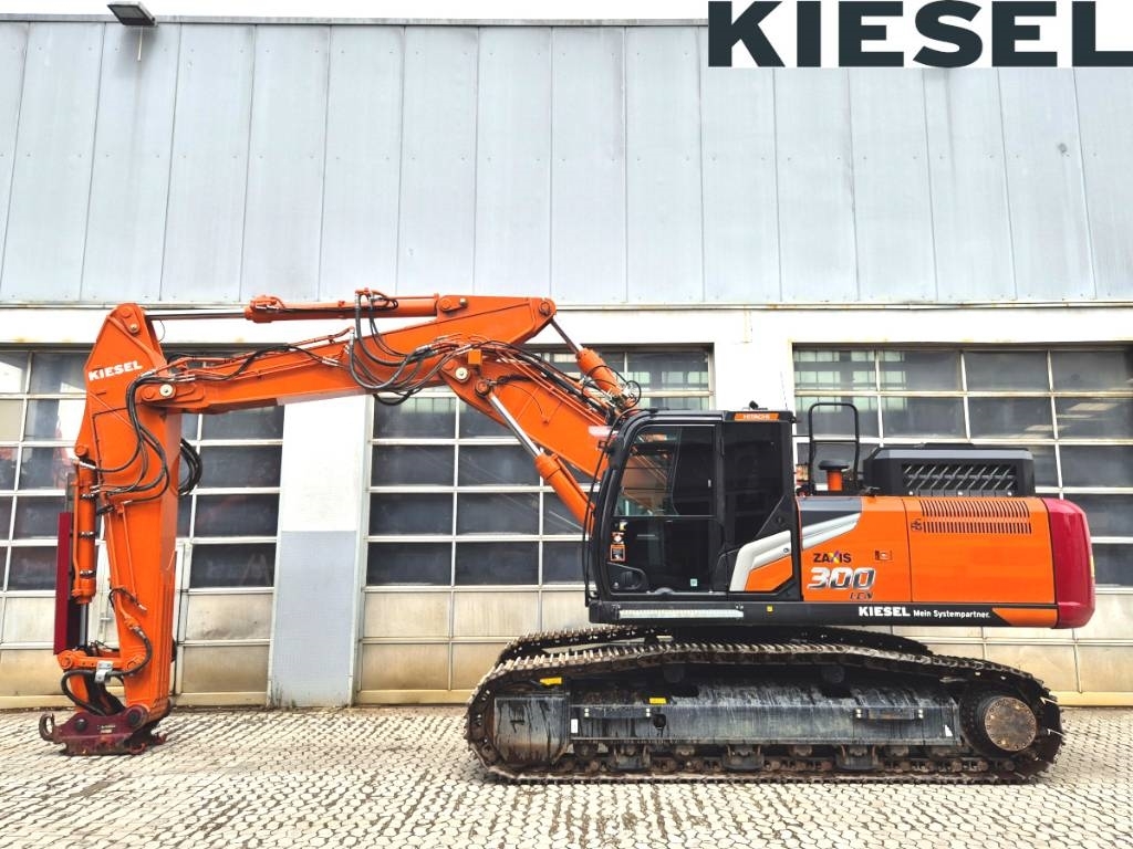 Pelle sur chenilles Hitachi ZX 300 LCN-7 — occasion 2023, 950 h
