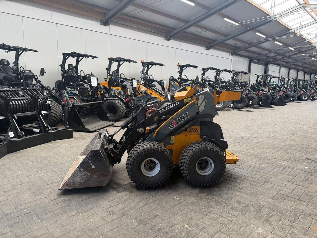 Chargeuse compacte GiANT SK252 D skid schranklader / minishovel 2019 — occasion 2019, 621 h