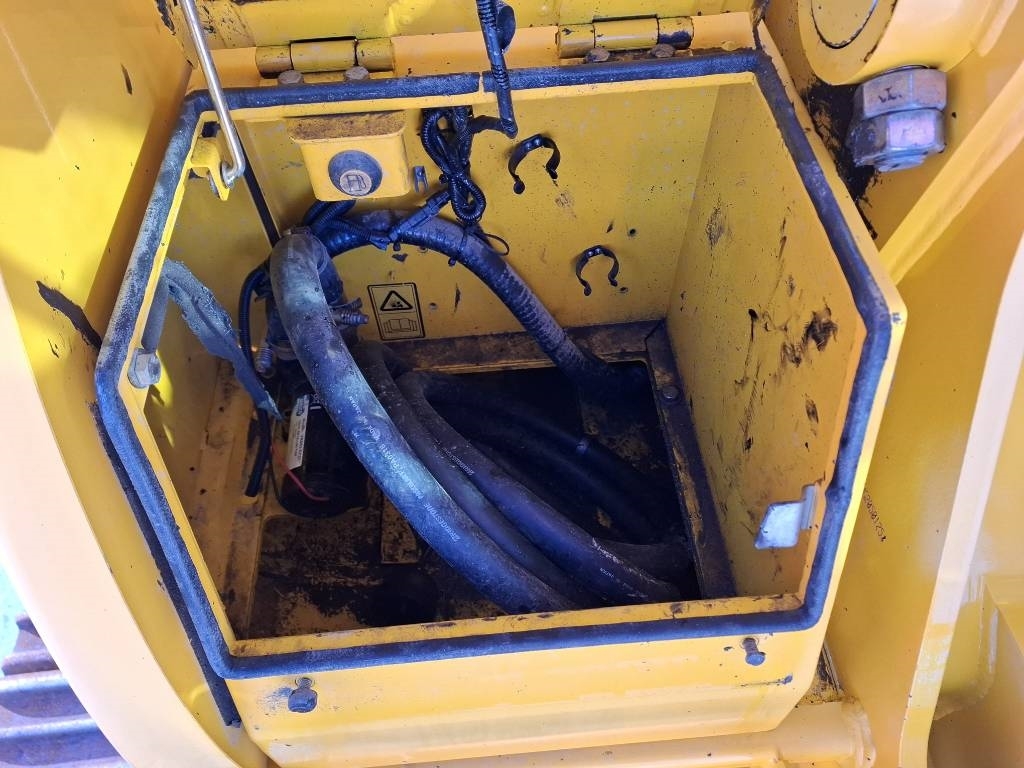 JCB JS 260 LC / Rotator, łyżka, smar, podgrzewacz kuva 15