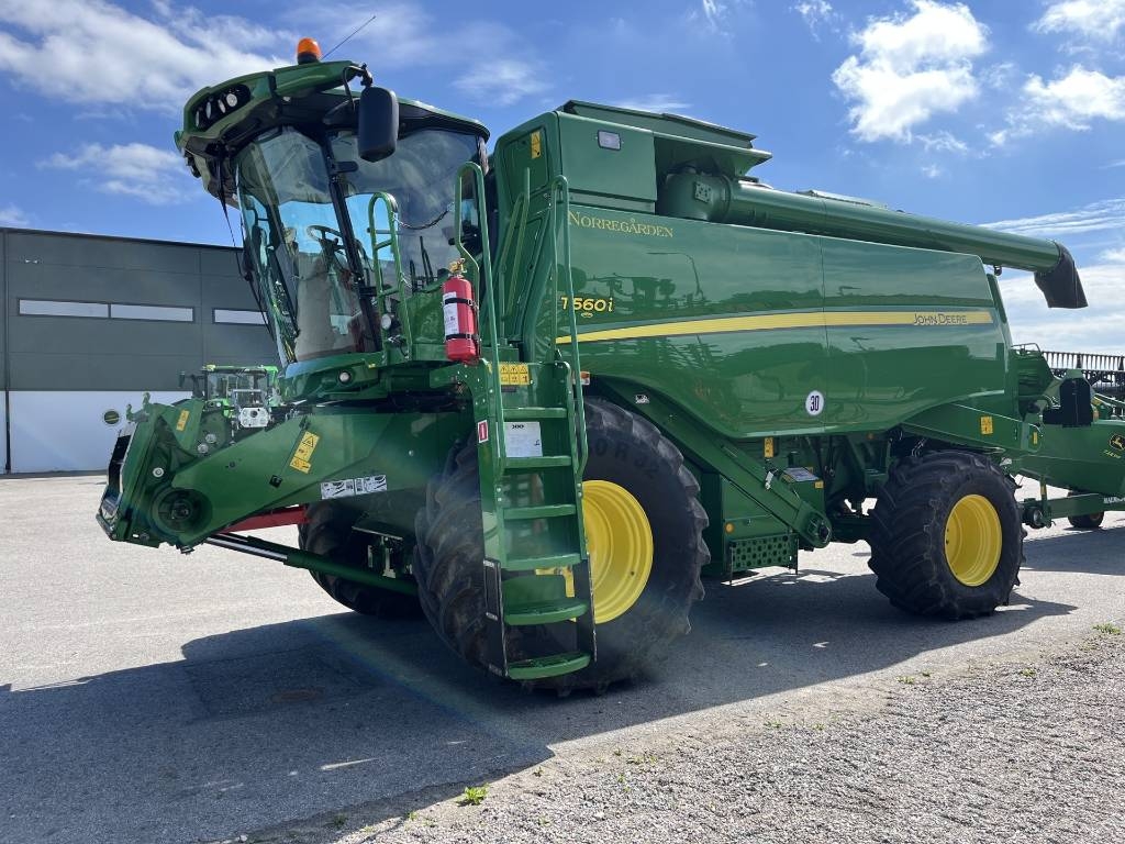 John Deere T 560 i