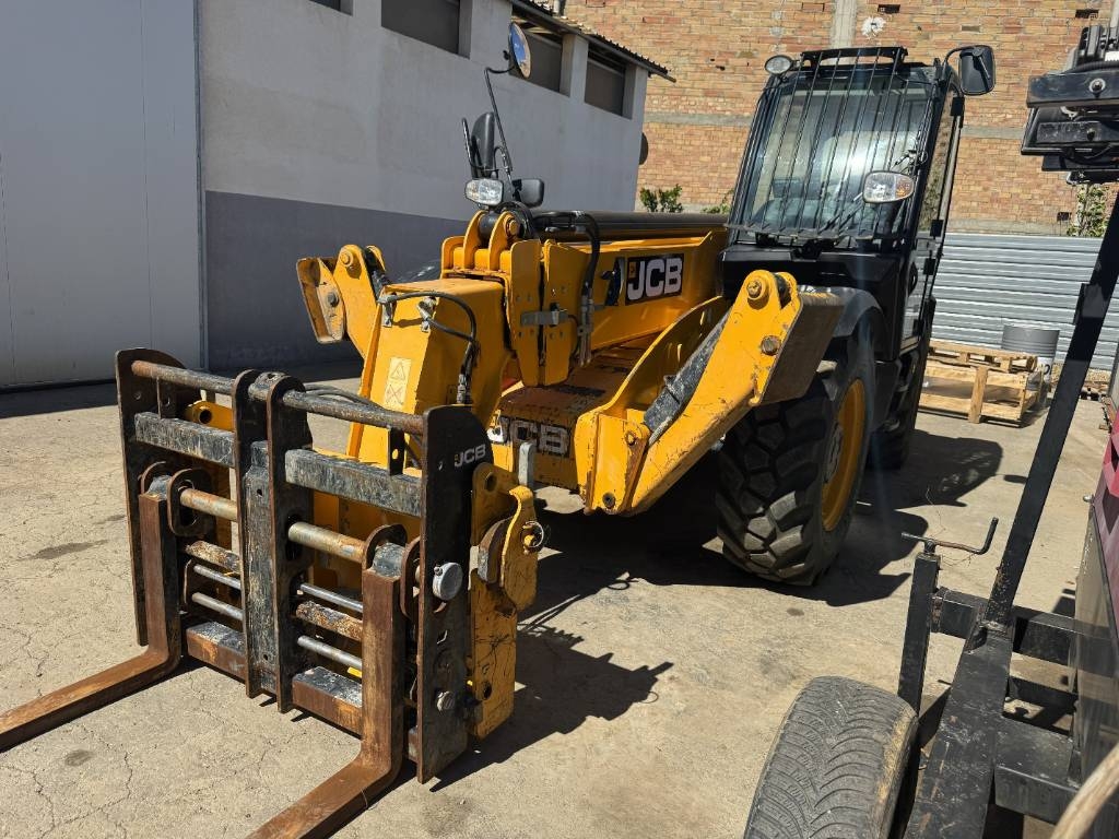 JCB 540-140