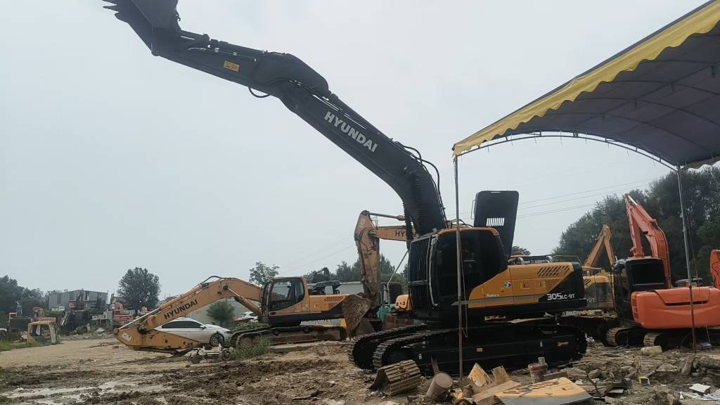 Pelle sur chenilles Hyundai 305LC-9T — occasion 2024, 820 h