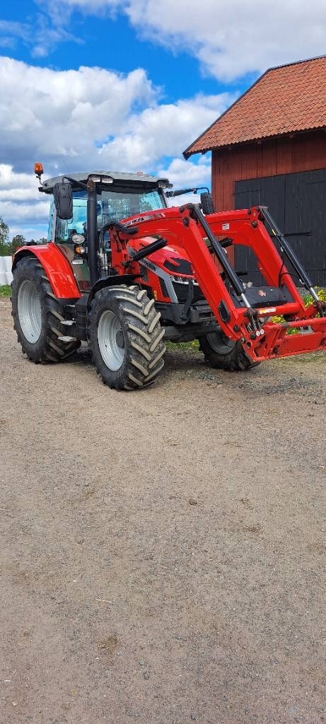 Massey Ferguson MF 5S.145