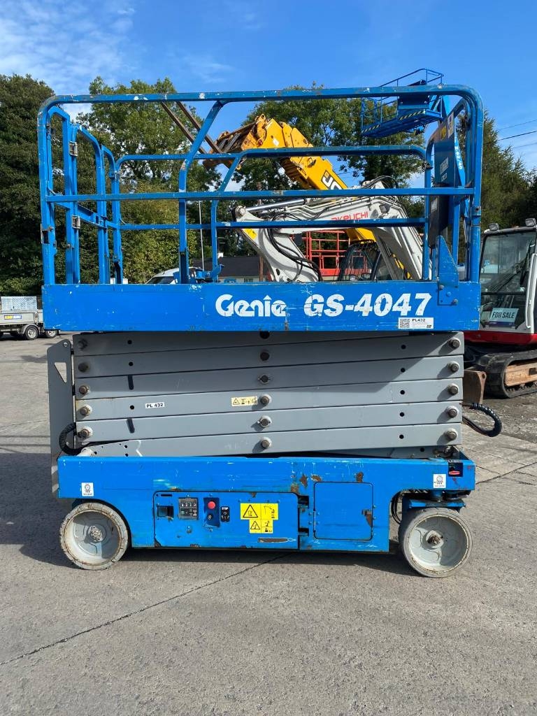 Nacelle à ciseaux Genie GS 4047 — occasion 2012, 718 h
