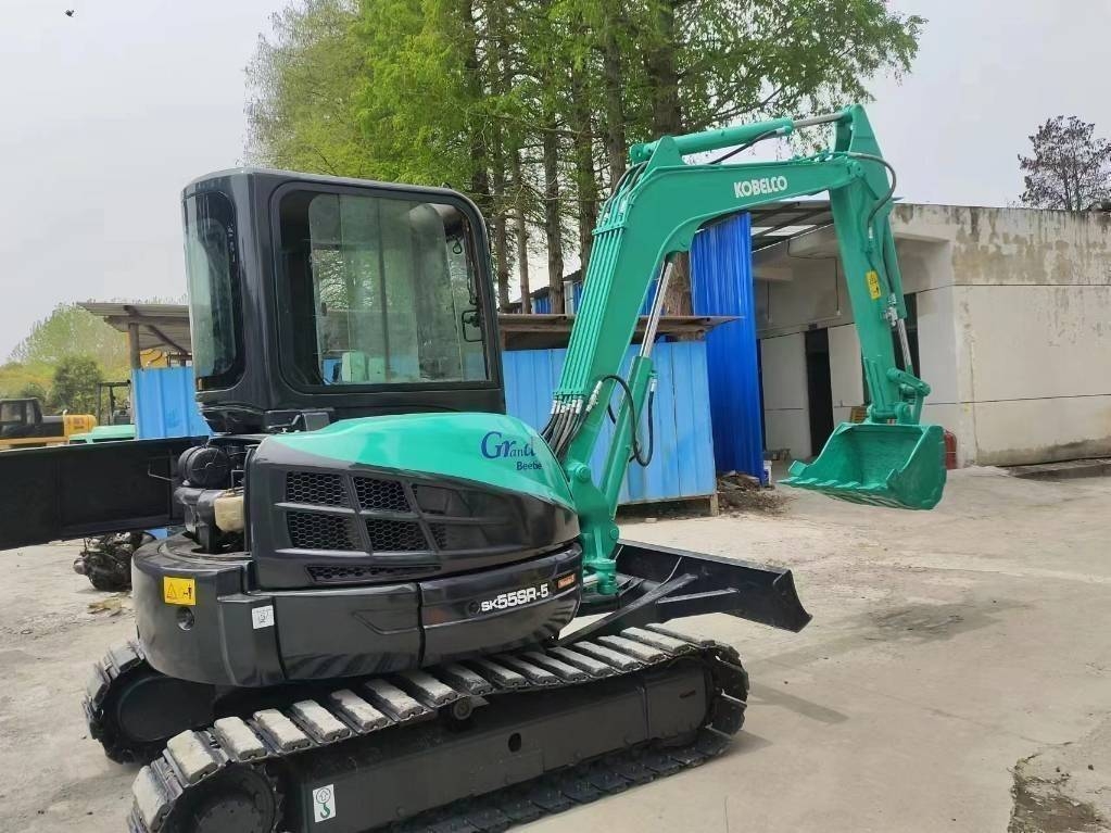 Mini-pelle Kobelco SK 55 SR — occasion 2023, 427 h