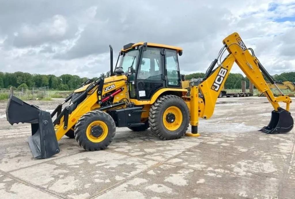 Tractopelle JCB 3CX — occasion 2025, 500 h