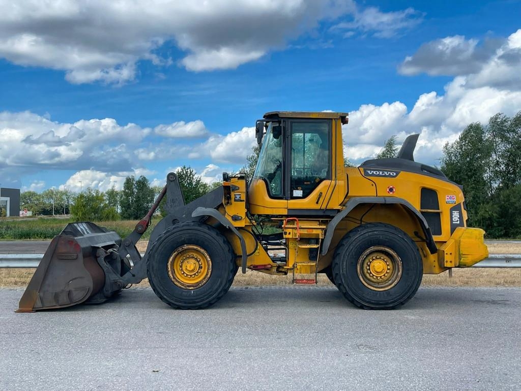 Chargeuse sur pneus Volvo L90H — occasion 2018, 17 920 h