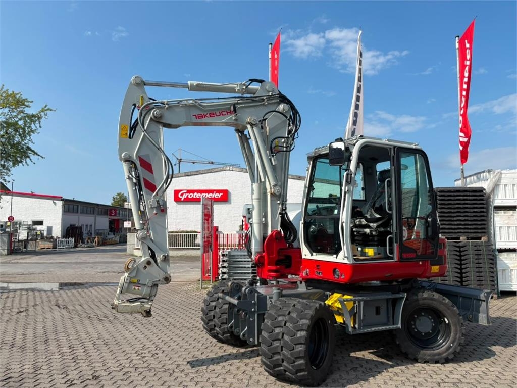 Mini-pelle Takeuchi TB395W V4 — occasion 2025, 400 h