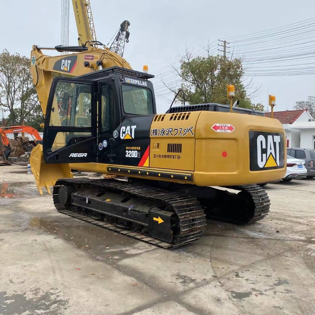 CAT 320 D
