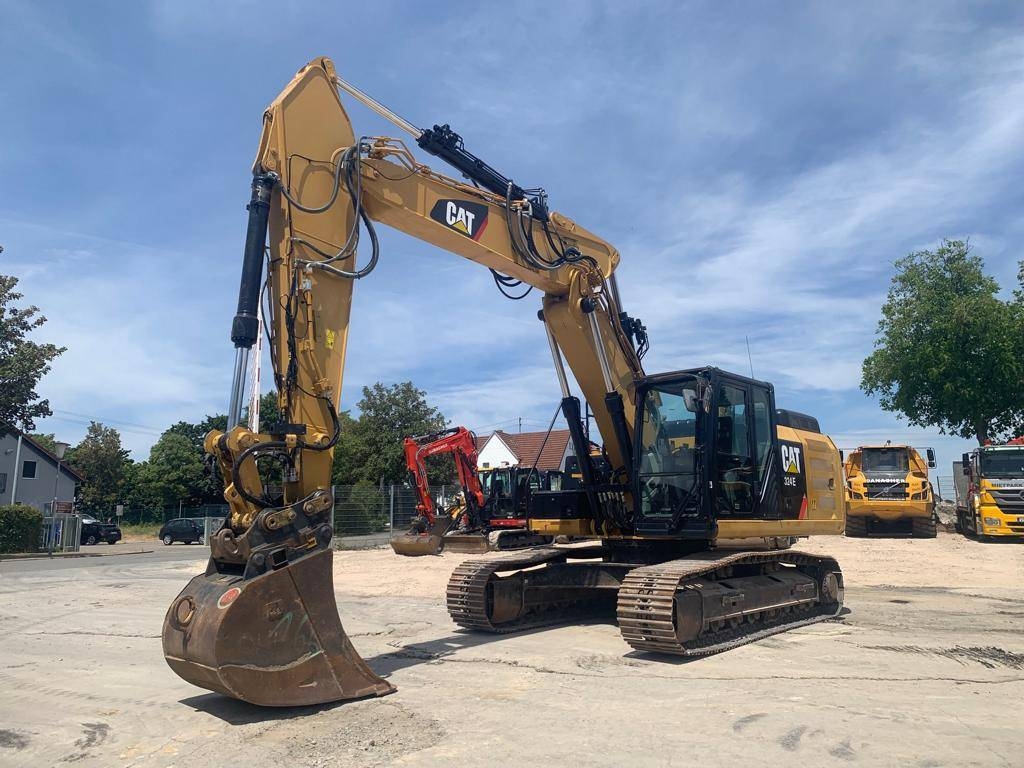 Pelle sur chenilles Caterpillar 324 E LN — occasion 2015, 10 741 h