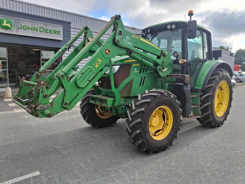 John Deere 6105 M