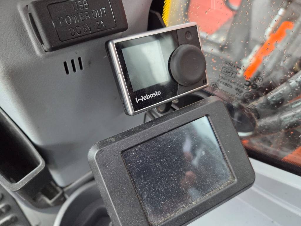 Hitachi ZX 135 W-7 Rotator, Sprzęt trakcyjny, StageV kuva 12