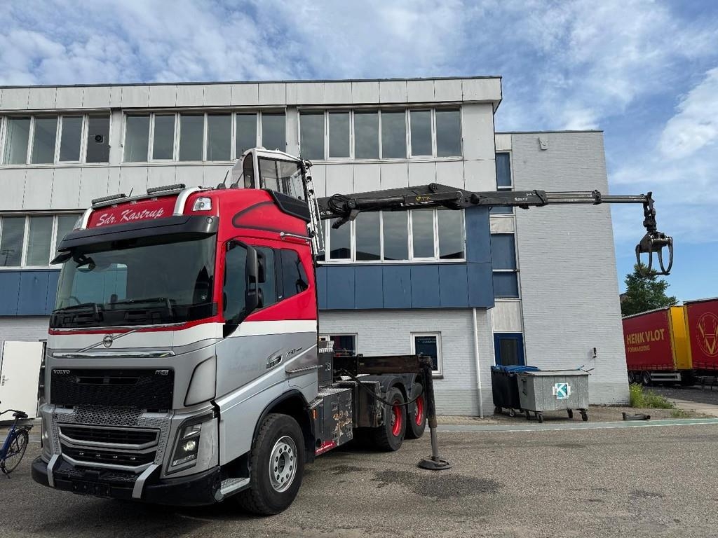 Volvo FH 16.750 6X4 EURO 6 + EPSILON S260Z + CABIN: EPSC