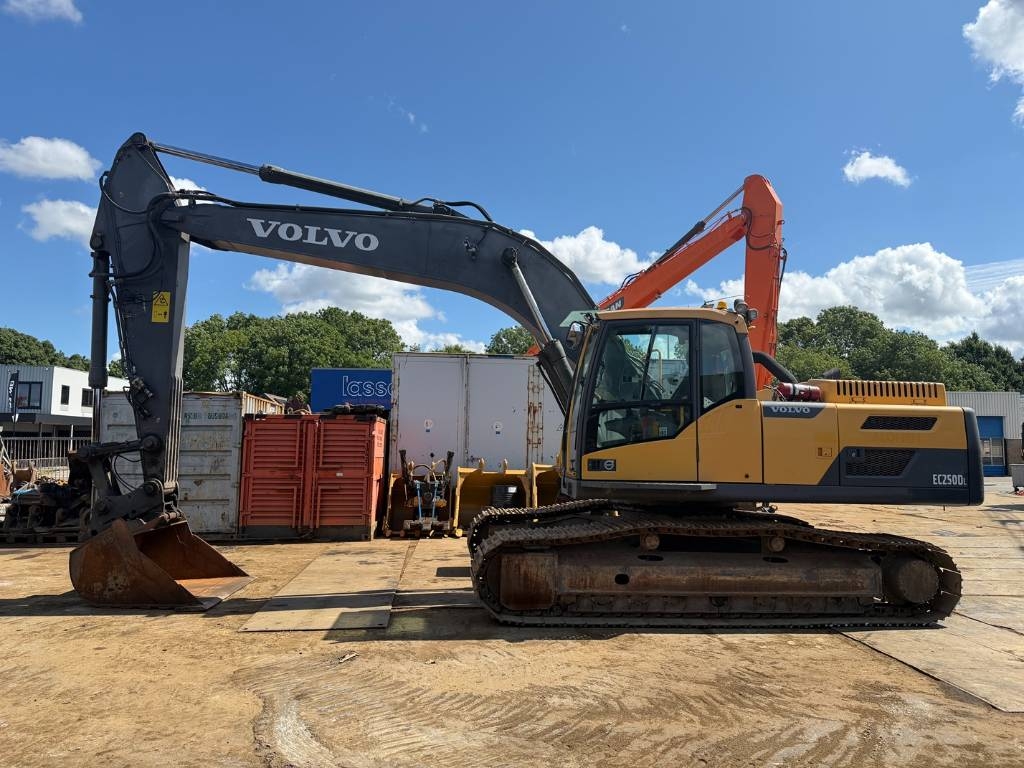 Volvo EC 250 D L