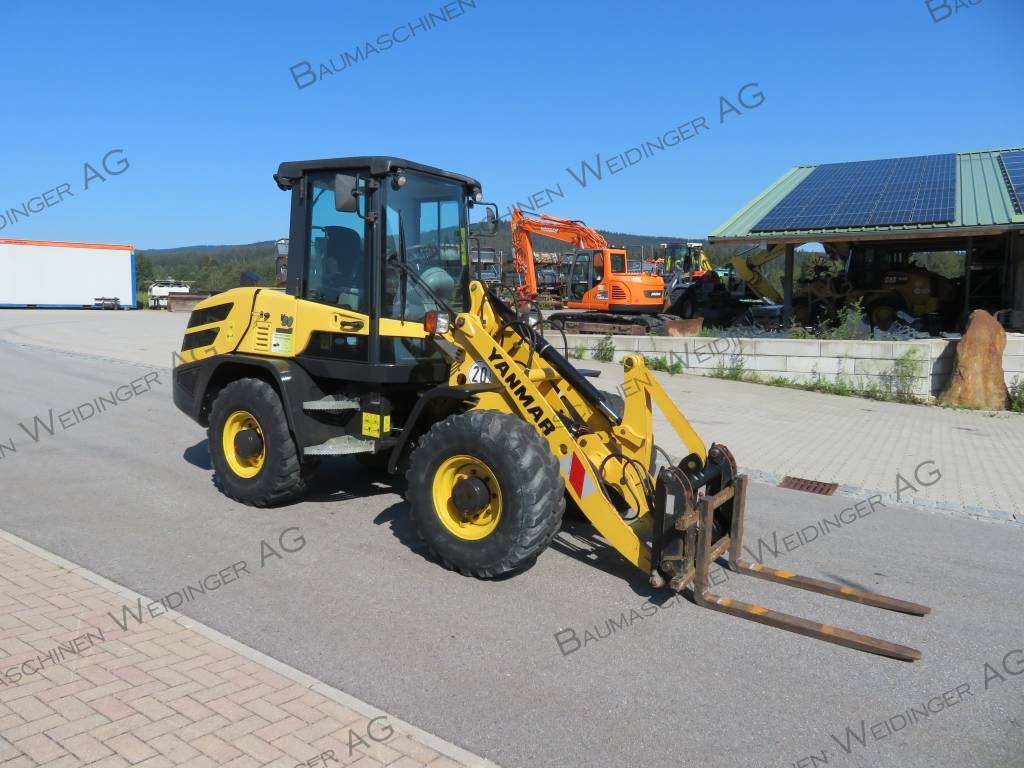 Chargeuse sur pneus Yanmar V 80 — occasion 2019, 2 040 h