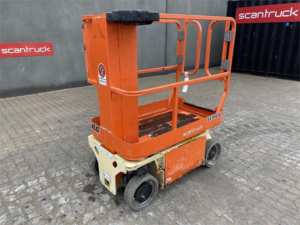 JLG 1230ES