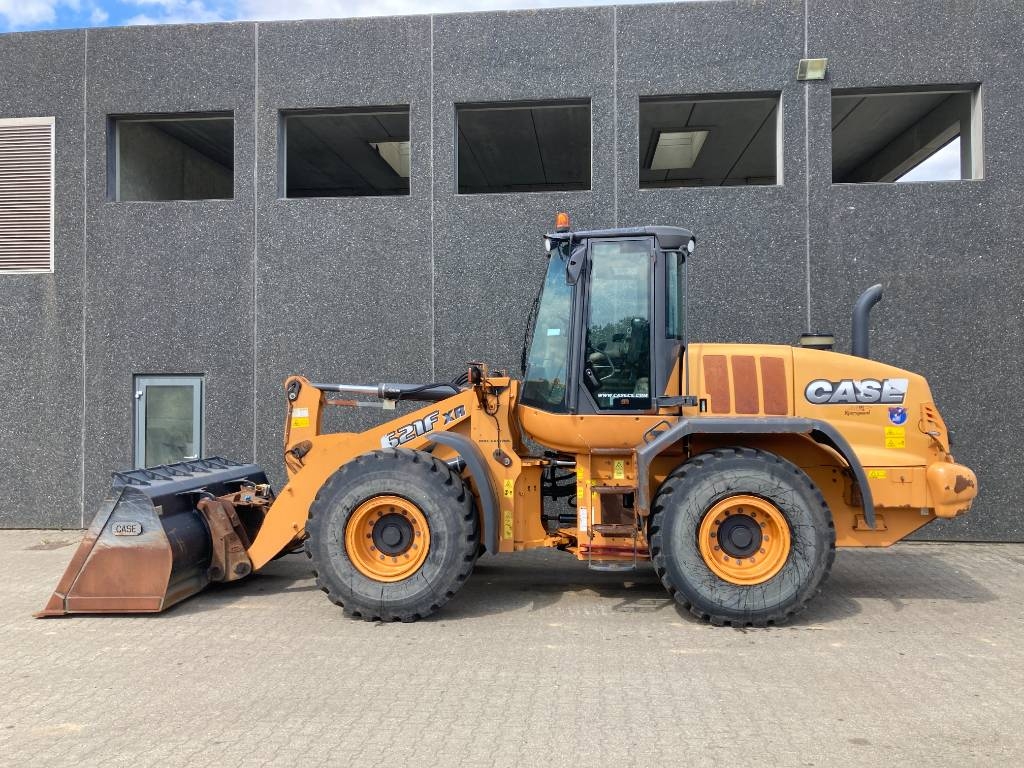 CASE 621 F XR