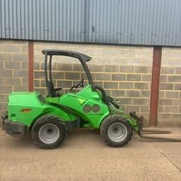 Avant 750 Loader